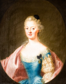 Schloss und Schlossgarten Schwetzingen - Schloss - Mittelbau - Von innen - 1. Obergeschoss - Dienerschaftsräume / Degagements - Kammerdienerinnen-Zimmer - Südwand, rechts des Fensters - Porträt einer Hofdame der Kurfürstin Elisabeth Auguste; Halbbildnis, ohne Hände, in gemaltem Oval (Maler und Datierung: unklar) (aufgenommen im Februar 2024, am Nachmittag) Schloss und Schlossgarten Schwetzingen - Schloss - Mittelbau - Von innen - 1. Obergeschoss - Dienerschaftsräume / Degagements - Kammerdienerinnen-Zimmer - Südwand, rechts des Fensters - Porträt einer Hofdame der Kurfürstin Elisabeth Auguste; Halbbildnis, ohne Hände, in gemaltem Oval (Maler und Datierung: unklar) (aufgenommen im Februar 2024, am Nachmittag)