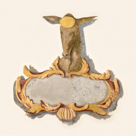 Schloss und Schlossgarten Schwetzingen - Schloss - Südflügel / Hofdamenflügel - Querbau - Von Innen - Obergeschoss - Gang - Westwand - 3. Gemälde von Süden - Von Osten - Blick auf eine "Hirschkartusche" zur Erinnerung an eine Jagd; Inschrift: nicht mehr vorhanden; Datierung: zwischen 1713 und 1720 unter dem Kurfürsten Johann Wilhelm (1658-1716, reg. 1690-1716) oder Karl III. Philipp (1661-1742, reg. 1716-1742); Malerei in Fresco-Technik; Oval im Stirnbereich des Hirsches diente der Anbringung des Hirschgeweihs; Malerei vermutlich in jüngerer Zeit überstrichen (Südflügel: L-förmig, Länge x Breite Längsbau ca. 50 x 14 Meter, Querbau ca. 15 x 11 Meter,; Architekt: Johann Adam Breunig (1660-1727); Fertigstellung: 1710, letzte Renovierung: 2009-2012) (aufgenommen im September 2024, um die Mittagszeit) Schloss und Schlossgarten Schwetzingen - Schloss - Südflügel / Hofdamenflügel - Querbau - Von Innen - Obergeschoss - Gang - Westwand - 3. Gemälde von Süden - Von Osten - Blick auf eine "Hirschkartusche" zur Erinnerung an eine Jagd; Inschrift: nicht mehr vorhanden; Datierung: zwischen 1713 und 1720 unter dem Kurfürsten Johann Wilhelm (1658-1716, reg. 1690-1716) oder Karl III. Philipp (1661-1742, reg. 1716-1742); Malerei in Fresco-Technik; Oval im Stirnbereich des Hirsches diente der Anbringung des Hirschgeweihs; Malerei vermutlich in jüngerer Zeit überstrichen (Südflügel: L-förmig, Länge x Breite Längsbau ca. 50 x 14 Meter, Querbau ca. 15 x 11 Meter,; Architekt: Johann Adam Breunig (1660-1727); Fertigstellung: 1710, letzte Renovierung: 2009-2012) (aufgenommen im September 2024, um die Mittagszeit)