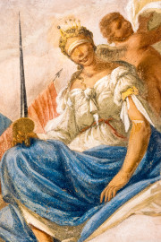 Schloss und Schlossgarten Schwetzingen - Garten - Gesandtenhaus (ehemaliges Prinzenhaus) / Amtsgericht - Von Innen - 1. Obergeschoss - Großer Sitzungssaal - Blick auf Figuren des neuzeitlichen Deckengemäldes (Gemälde: eine allegorische Darstellung des Friedens; Maler: Carolus Vocke (1899-1979); Datierung: nach 1945) (aufgenommen im Oktober 2024, am späten Nachmittag) Schloss und Schlossgarten Schwetzingen - Garten - Gesandtenhaus (ehemaliges Prinzenhaus) / Amtsgericht - Von Innen - 1. Obergeschoss - Großer Sitzungssaal - Blick auf Figuren des neuzeitlichen Deckengemäldes (Gemälde: eine allegorische Darstellung des Friedens; Maler: Carolus Vocke (1899-1979); Datierung: nach 1945) (aufgenommen im Oktober 2024, am späten Nachmittag)