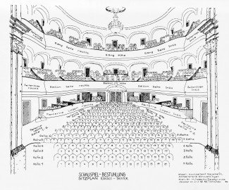 Schloss und Schlossgarten Schwetzingen - Garten - Schlosstheater - Von innen - Erdgeschoss, Vestibül - Aushang eines Plans: Schauspiel-Bestuhlung und Sitzplan Rokoko-Theater (Ersteller: Staatl. Hochbauamt Mannheim, Außenstelle Schwetzingen, September 2003) (Gesamter Bau: Länge x Breite: ca. 62 x 35 Meter; Architekt: Nicolas de Pigage (1723-1796); Bauzeit: 1752-1753, Erweiterung 1762, Sanierung: 1937, Renovierung: 1952, Generalsanierung / Umbau 1971-1974, Restaurierung: 1999-2005) (aufgenommen im Dezember 2024, um die Mittagszeit) Schloss und Schlossgarten Schwetzingen - Garten - Schlosstheater - Von innen - Erdgeschoss, Vestibül - Aushang eines Plans: Schauspiel-Bestuhlung und Sitzplan Rokoko-Theater (Ersteller: Staatl. Hochbauamt Mannheim, Außenstelle Schwetzingen, September 2003) (Gesamter Bau: Länge x Breite: ca. 62 x 35 Meter; Architekt: Nicolas de Pigage (1723-1796); Bauzeit: 1752-1753, Erweiterung 1762, Sanierung: 1937, Renovierung: 1952, Generalsanierung / Umbau 1971-1974, Restaurierung: 1999-2005) (aufgenommen im Dezember 2024, um die Mittagszeit)