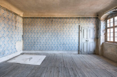 Schloss und Schlossgarten Schwetzingen - Schloss - Mittelbau - Von innen - 3. Obergeschoss - Östliche Räume - Raum 235 - Von Süden - Blick vom Kamin nach Norden in den Raum (aufgenommen im März 2026, am Nachmittag) Schloss und Schlossgarten Schwetzingen - Schloss - Mittelbau - Von innen - 3. Obergeschoss - Östliche Räume - Raum 235 - Von Süden - Blick vom Kamin nach Norden in den Raum (aufgenommen im März 2026, am Nachmittag)