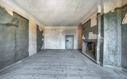 Schloss und Schlossgarten Schwetzingen - Schloss - Mittelbau - Von innen - 3. Obergeschoss - Östliche Räume - Raum 234 - Von Osten - Blick vom Fenster nach Westen in den Raum (aufgenommen im März 2026, um die Mittagszeit) Schloss und Schlossgarten Schwetzingen - Schloss - Mittelbau - Von innen - 3. Obergeschoss - Östliche Räume - Raum 234 - Von Osten - Blick vom Fenster nach Westen in den Raum (aufgenommen im März 2026, um die Mittagszeit)