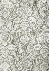 Schloss und Schlossgarten Schwetzingen - Schloss - Mittelbau - Von innen - 3. Obergeschoss - Östliche Räume - Raum 234 - Nordwand - Blick auf einen Ausschnitt der (verschmutzten und beschädigten) Tapete (aufgenommen im März 2026, am frühen Nachmittag) Schloss und Schlossgarten Schwetzingen - Schloss - Mittelbau - Von innen - 3. Obergeschoss - Östliche Räume - Raum 234 - Nordwand - Blick auf einen Ausschnitt der (verschmutzten und beschädigten) Tapete (aufgenommen im März 2026, am frühen Nachmittag)