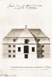 Schloss und Schlossgarten Schwetzingen - Schlosstheater - Nicolas de Pigage, Ansicht der Hinterbühne, Feder, grau laviert, 48,8 x 33,3 cm, sign.: N. de Pigage inv. et fecit, 2 Maßstäbe im Mannheimer und rheinischen Fußmaß (bez.: "Facade derrière le Théâtre de la Salle des Spectacles à Schwetzingen") (Bildnachweis: F0119789: Pigage, Nicolas de: Schwetzingen, Theater, Ansicht der Rückseite, SPSG, GK II (1) 14773. Fotograf: Roland Handrick; mit freundlicher Genehmigung der Stiftung Preußische Schlösser und Gärten Berlin-Brandenburg / www.spsg.de)