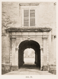 Schloss und Schlossgarten Schwetzingen - Abb. 31: "Westlicher Eingang. Phot." des Buches "Heinrich Gropp: Das Schwetzinger Schloß zu Anfang des 18. Jahrhunderts – Dissertation – 1930" (Reproduktion durch Dr. Manfred Schneider, August 2023) Schloss und Schlossgarten Schwetzingen - Abb. 31: "Westlicher Eingang. Phot." des Buches "Heinrich Gropp: Das Schwetzinger Schloß zu Anfang des 18. Jahrhunderts – Dissertation – 1930" (Reproduktion durch Dr. Manfred Schneider, August 2023)