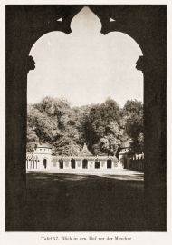 Schloss und Schlossgarten Schwetzingen - Blick in den Hof vor der Moschee (Bildnachweis: Tafel 47 aus "Max Schmechel: Nicolaus von Pigage’s Schwetzinger Entwürfe und Bauten - Dissertation – 1923"; Reproduktion durch Dr. Manfred Schneider, August 2023) Schloss und Schlossgarten Schwetzingen - Blick in den Hof vor der Moschee (Bildnachweis: Tafel 47 aus "Max Schmechel: Nicolaus von Pigage’s Schwetzinger Entwürfe und Bauten - Dissertation – 1923"; Reproduktion durch Dr. Manfred Schneider, August 2023)
