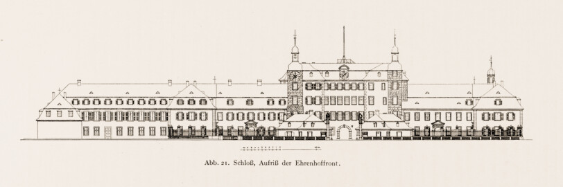Schloss und Schlossgarten Schwetzingen - Schloss, Aufriss der Ehrenhoffront - Zeichnung von Wilhelm Schweitzer, 1930 (Bildnachweis: Die Kunstdenkmäler des Amtsbezirks Mannheim – Stadt Schwetzingen – 1933)