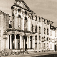 Schloss Bruchsal - Bildarchiv Artur Hassler - Hauptbau, Ostseite - Oktober 1952 (Bildnachweis: Artur Hassler (1908-1976); mit freundlicher Überlassung von Dr. Michael Hassler, Bruchsal)