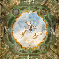 Schloss und Schlossgarten Schwetzingen - Schloss - Mittelbau - Von innen - 1. Obergeschoss - Appartment der Kurfürstin - Schreibkabinett im Erker - Decke - Deckengemälde: Putti im offenen Himmel über einer Scheinarchitektur (Maler: Franz Anton Leitenstorffer (1721-1795), Datierung: unbekannt) (aufgenommen im Februar 2024, um die Mittagszeit)